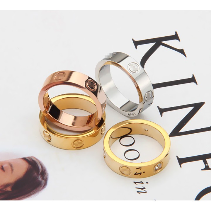 Combo Nhẫn + Bông tai Car tier titan siêu đẹp bền màu - Tặng hộp - Đem lại sang trọng, quý phái cho người đeo