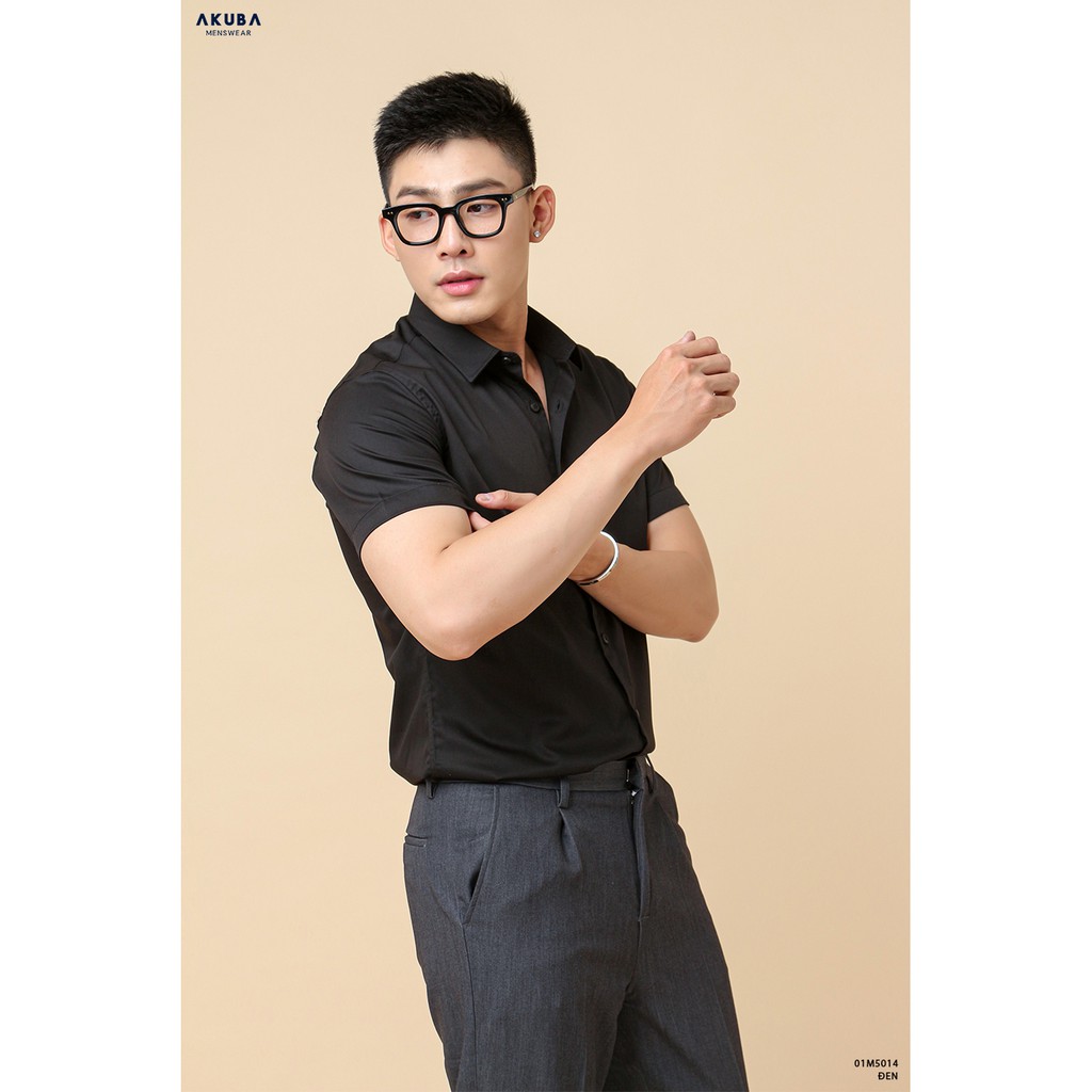 Áo sơ mi nam tay ngắn trơn AKUBA form slimfit, chất liệu cotton, vải mịn, cứng form 01M5014 | BigBuy360 - bigbuy360.vn