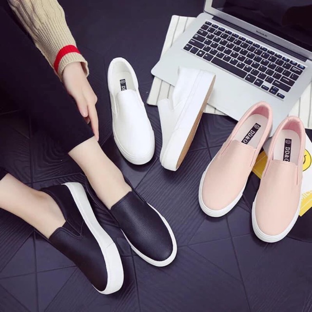 Giày slip on