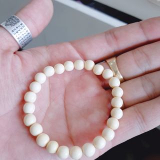 Vòng dâu tằm cho bé
