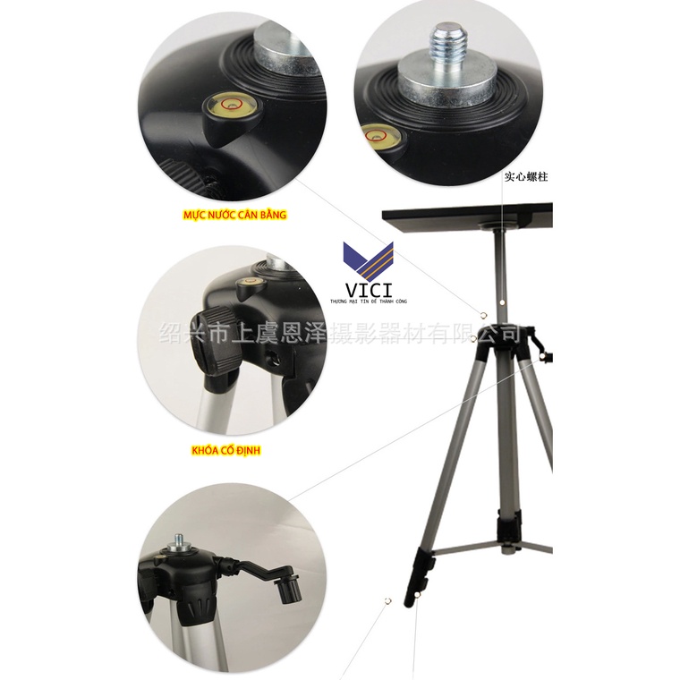 Giá để máy chiếu 3 chân hợp kim nhôm màu đen sang trọng. Tripod có mực nước thăng bằng và tay quay nâng hạ hiện đại.