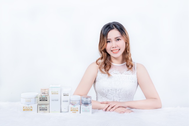 Kem dưỡng trắng da Collagen KissA