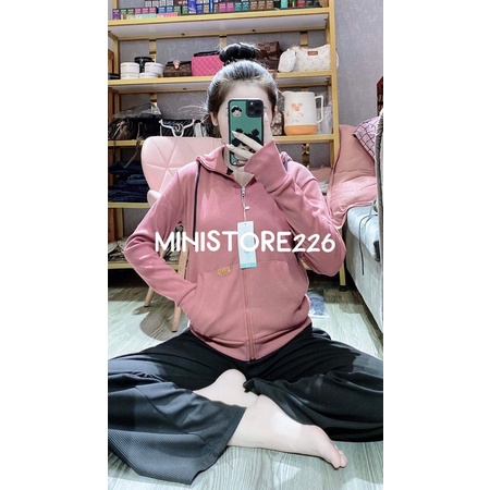 ÁO KHOÁC TRƠN XỎ NGÓN