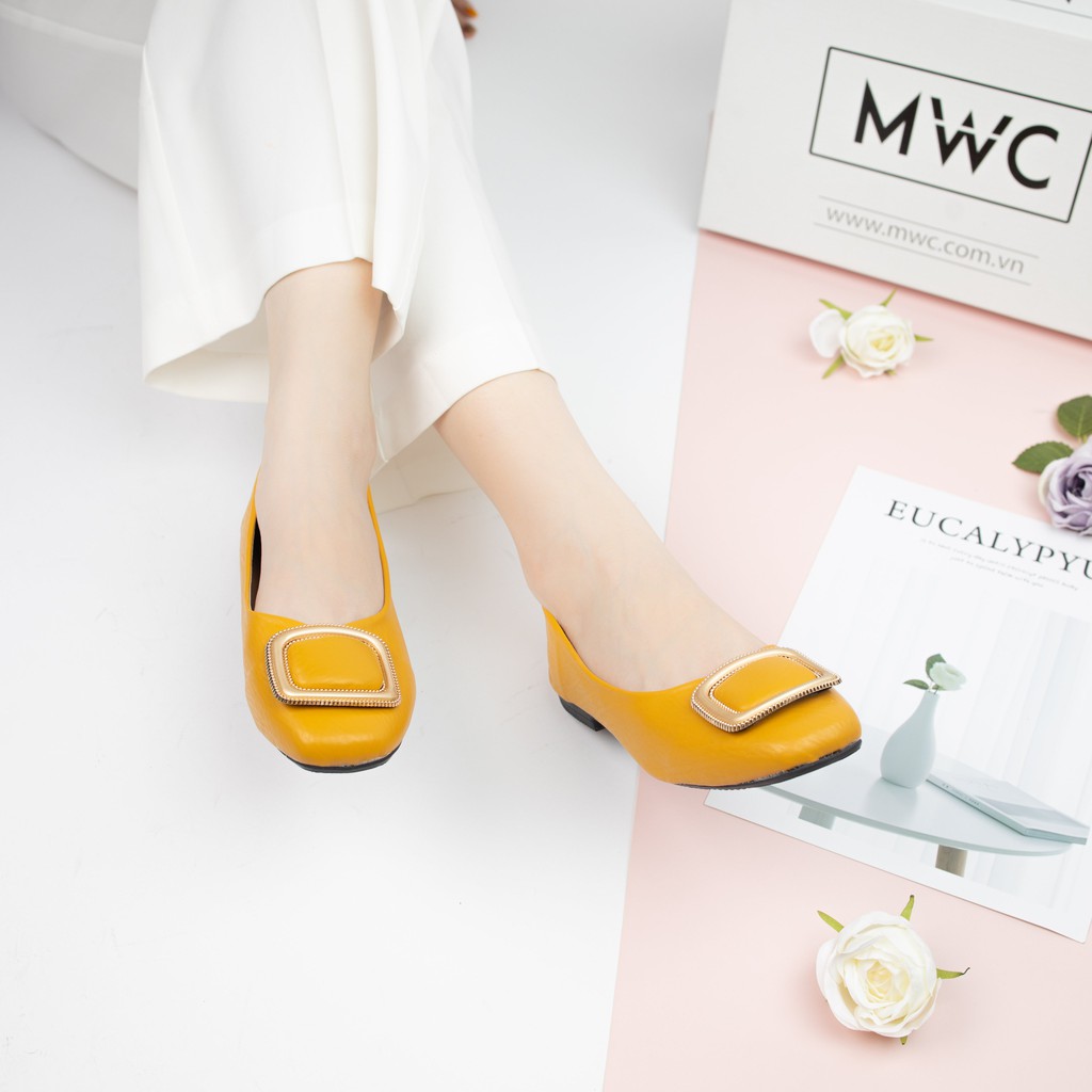 [Mã FATHANG5 giảm 10K đơn 50K] Giày búp bê nữ đính khóa MWC NUBB- 2182 | BigBuy360 - bigbuy360.vn