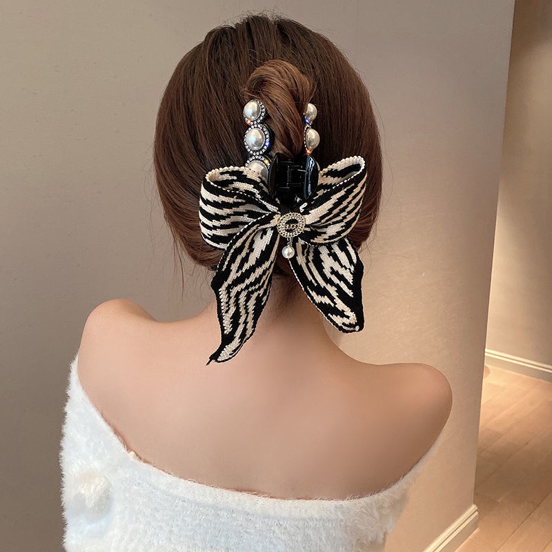 Kẹp Tóc Họa Tiết Ca Rô Đen Trắng Thời Trang Thu Đông Dành Cho Nữ