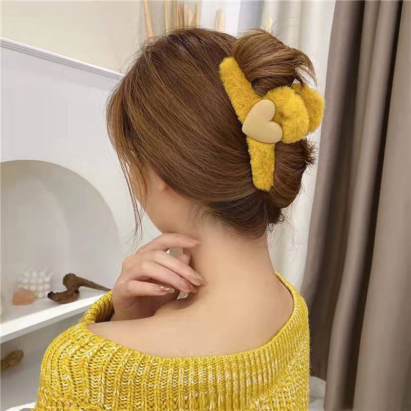Kẹp Tóc Phủ Lông Thiết Kế Hình Cá Mập Cỡ Lớn Độc Đáo