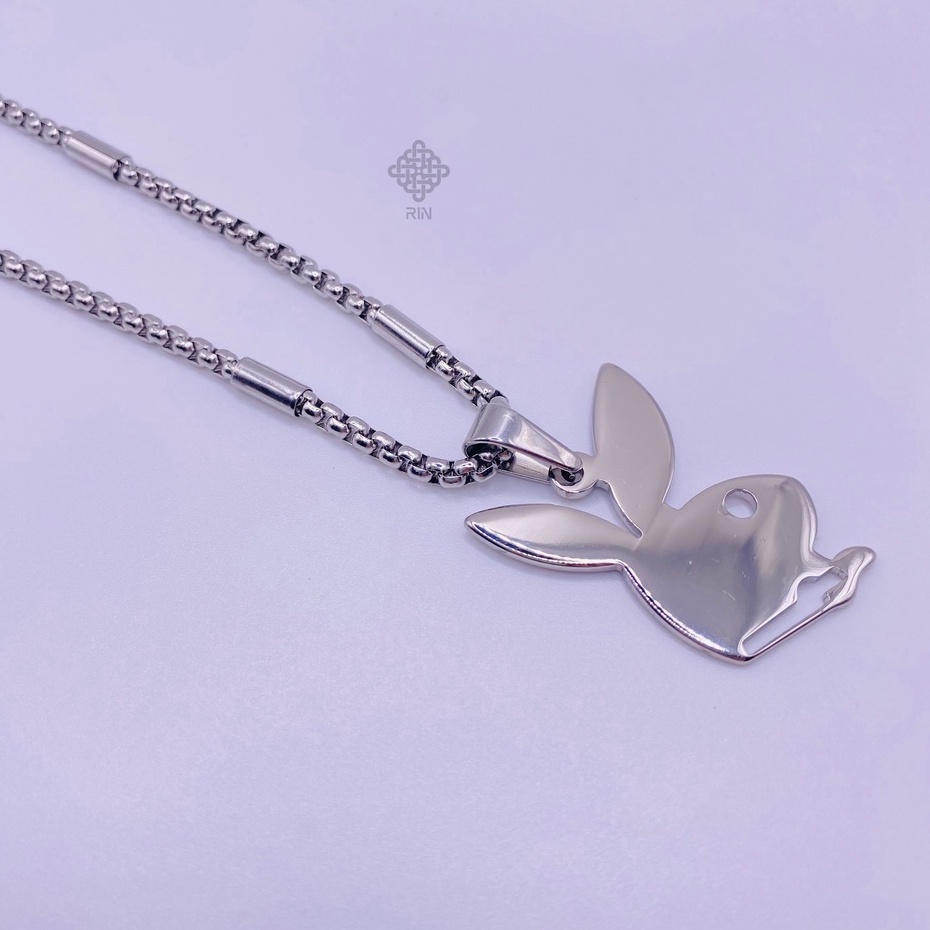 Mặt dây chuyền Playboy, Trang sức Unisex cá tính bằng titan nguyên chất, trangsucmoiluatuoi.RIN