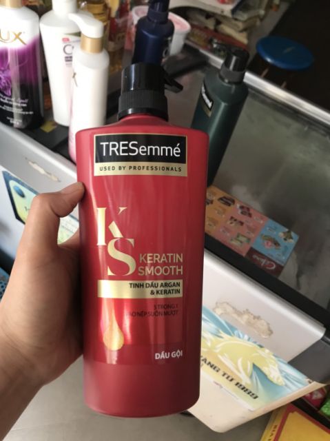 Dầu gội Tresemme keratin smooth 650g