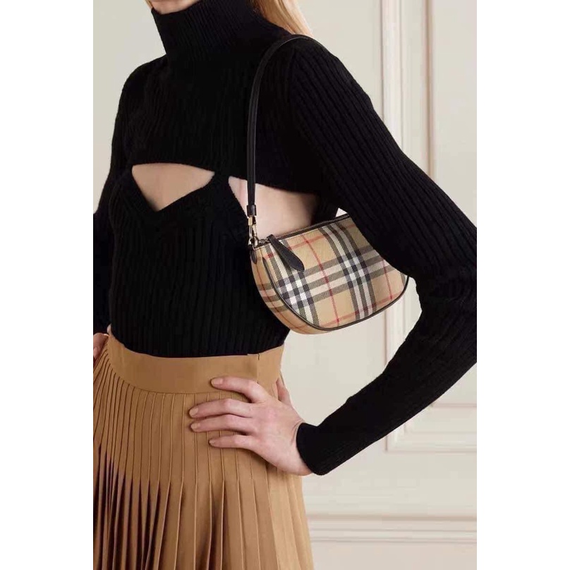 Túi kẹp nách Burberry