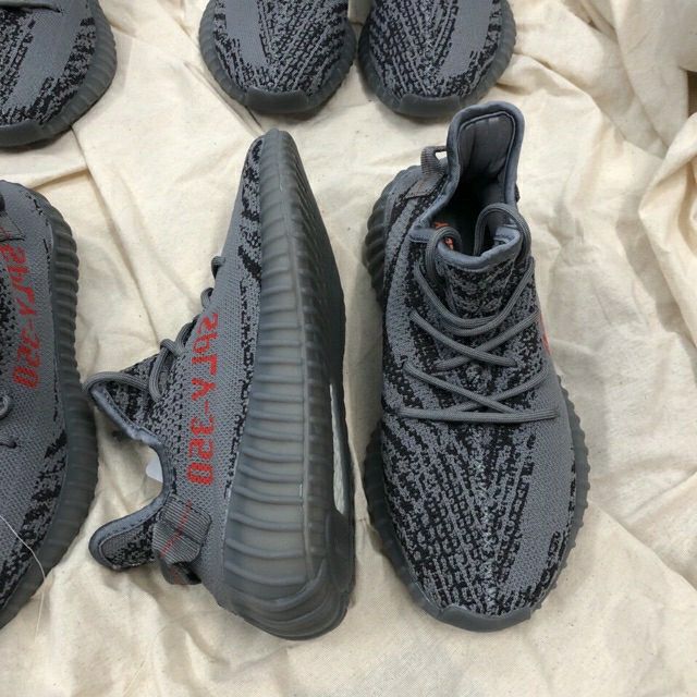 GIÀY SNEAKER YZ 350 BELUGA XÁM