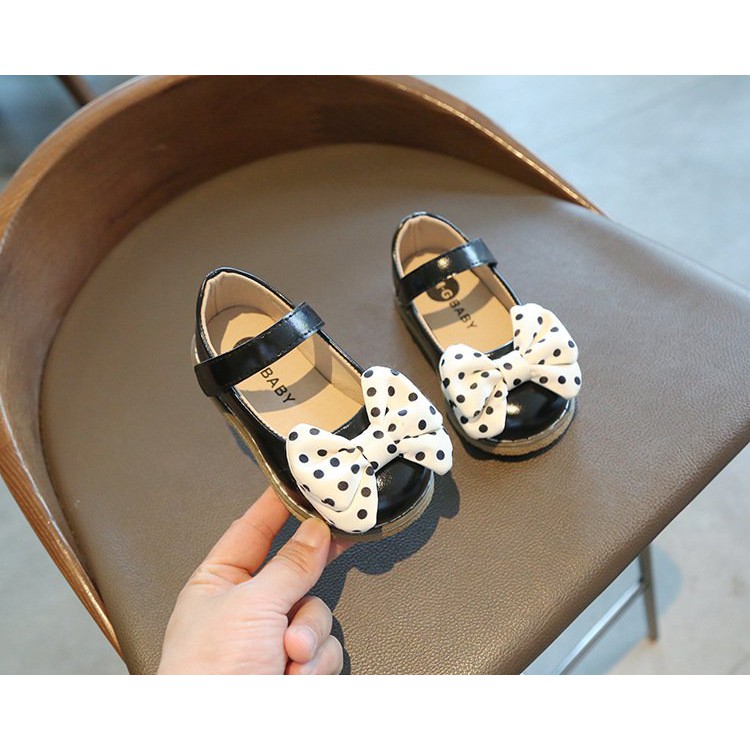 Giày Bé Gái - Giày búp bê da mềm phong cách Vitage Hàn Quốc có quai dán cho bé gái dễ thương V837