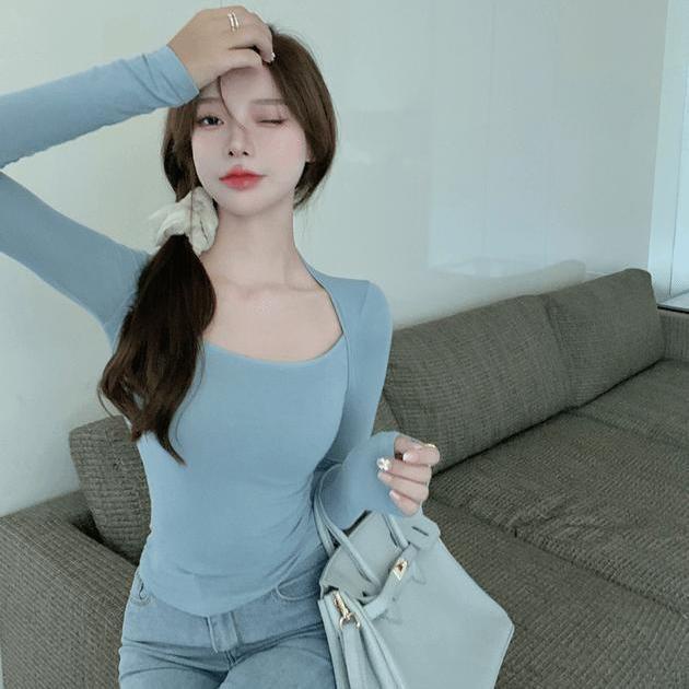 Áo thun COZOKC tay dài cổ vuông màu trơn thiết kế ôm sát tôn dáng thời trang