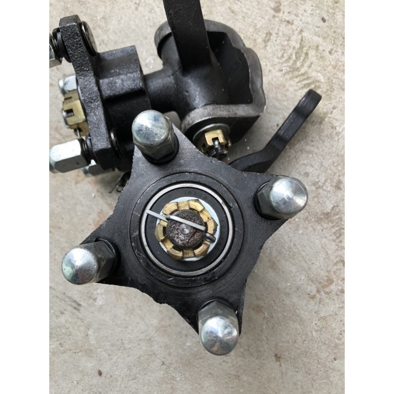 Cặp mai ơ lái trước