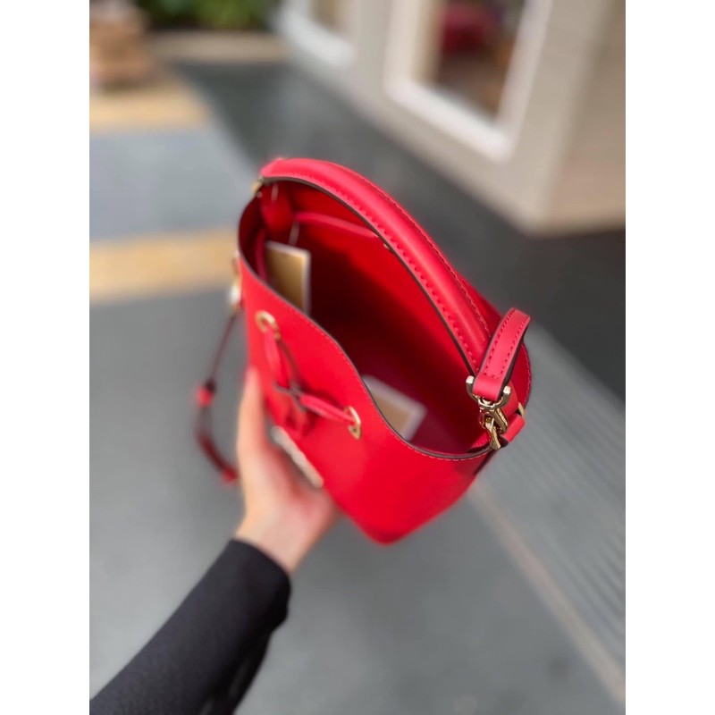 Túi đeo chéo nữ michael kors