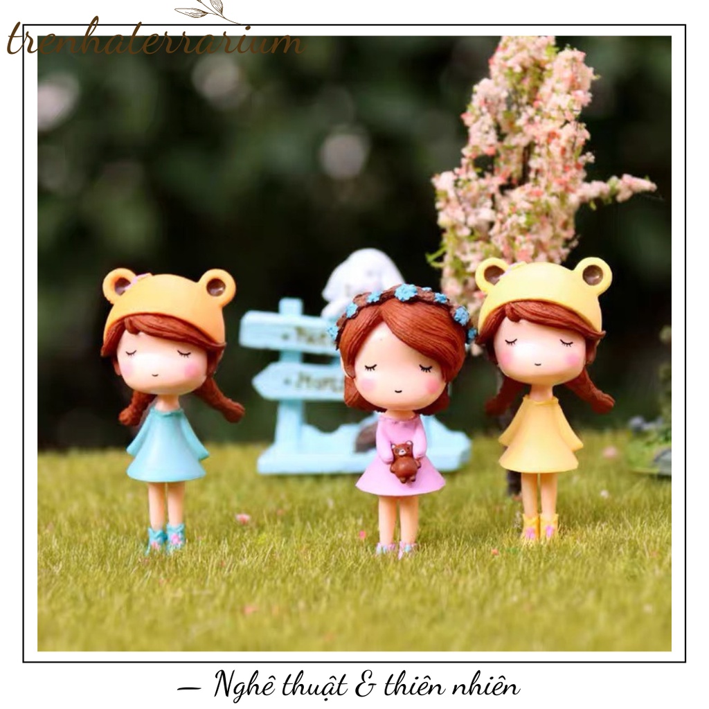Tiểu cảnh cô gái bán hoa terrarium trang trí sen đá