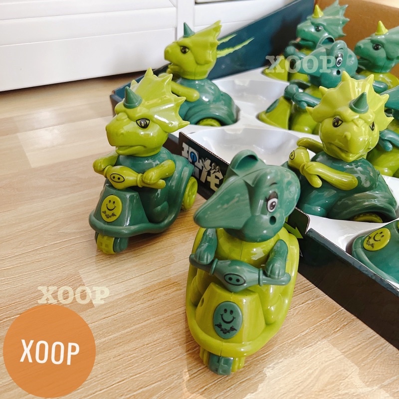 Đồ chơi ! Quái thú chạy xe cho bé