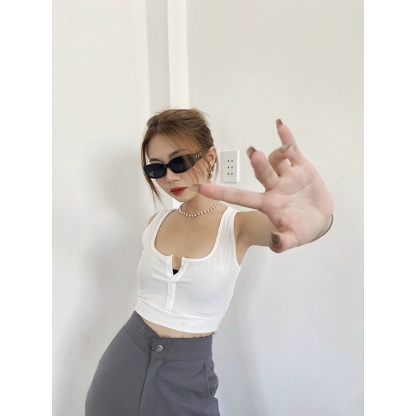 Áo Croptop Trắng Nữ Basic Thời Trang Xẻ Cổ Chữ V Hiphop Cực Trend @by.florita