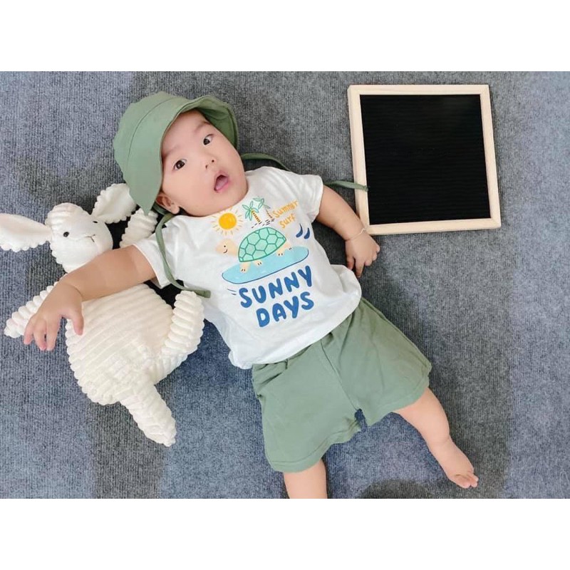 SBT119 - BỘ ĐÙI BÉ TRAI SUNNY DAYS QUẦN XANH KO KÈM MŨ