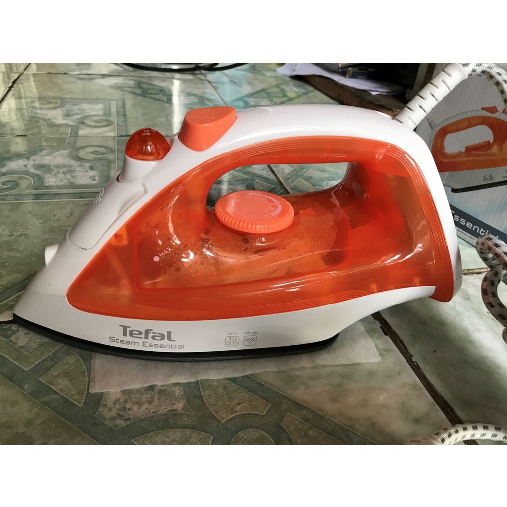 Bàn ủi hơi nước Tefal FV1022T0 -