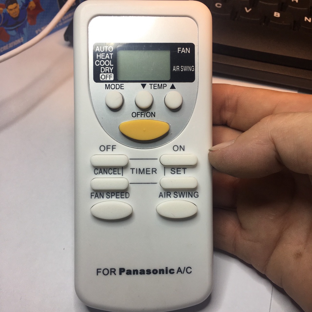 Điều khiển Quạt điều hoà Panasonic nút vàng mặt trăng A75C665