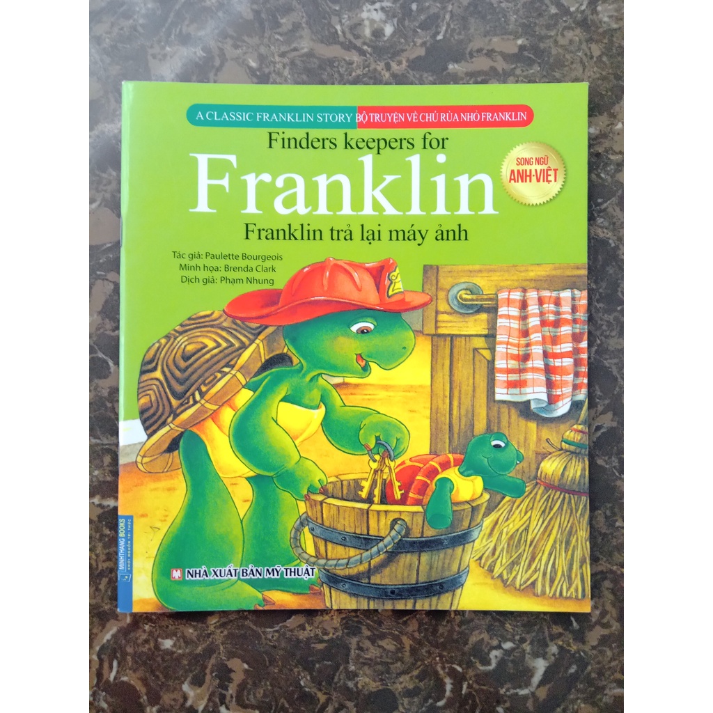 Sách - Bộ truyện về chú rùa nhỏ Franklin - Franklin trả lại máy ảnh  (song ngữ Anh-Việt)