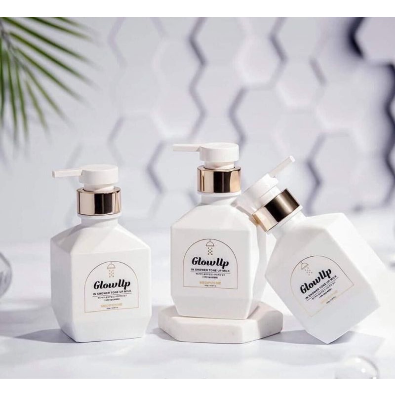 Sữa tắm truyền trắng Glowup in shower
