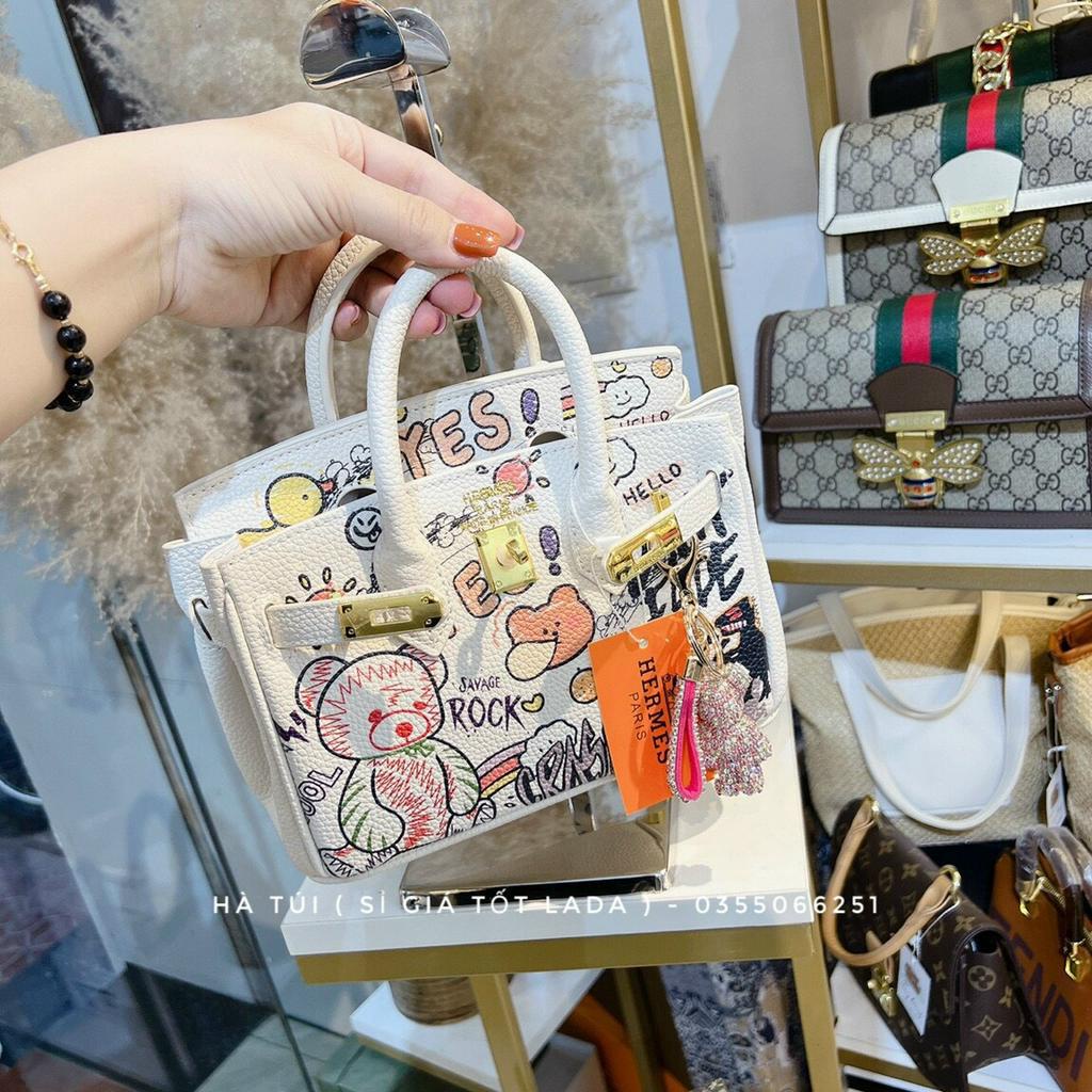 Túi xách H mờ bikin họa tiết gấu trẻ trung Size 20