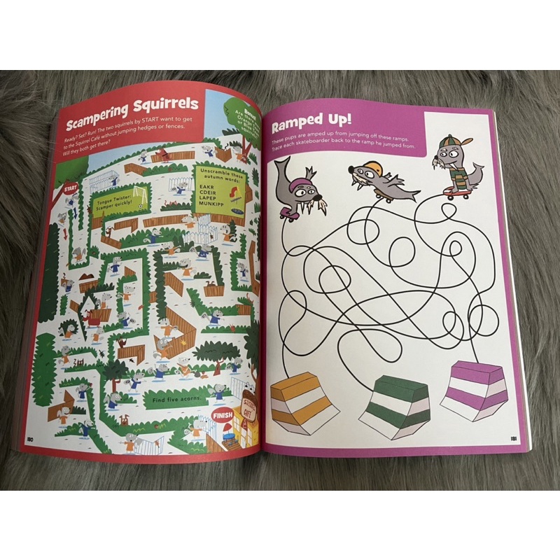 JUMBO BOOK OF AMAZING MAZES