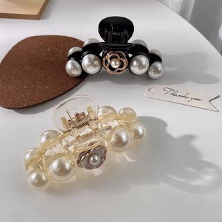 Kẹp gấp ngọc hoa trà nữ tính cho các chị em