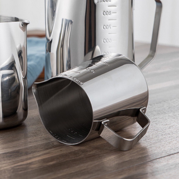 Ca đánh sữa inox 350ml có chia vạch