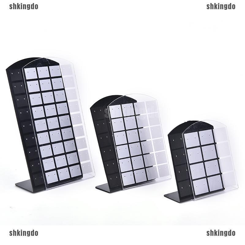 Giá đứng treo khuyên tai nữ trang với thiết kế đơn giản, độc đáo