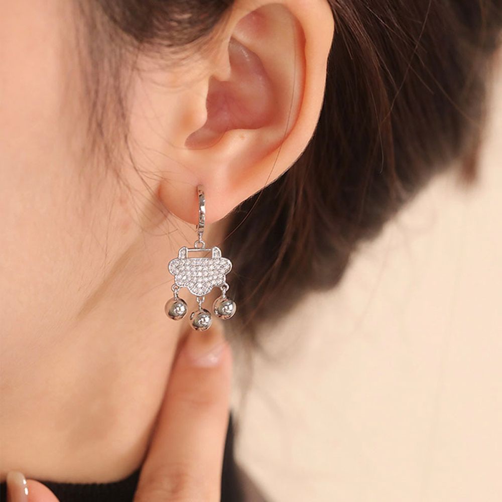 Bông tai dáng dài hình ổ khóa phong cách Trung Hoa cổ điển sang trọng thời trang cho nữ