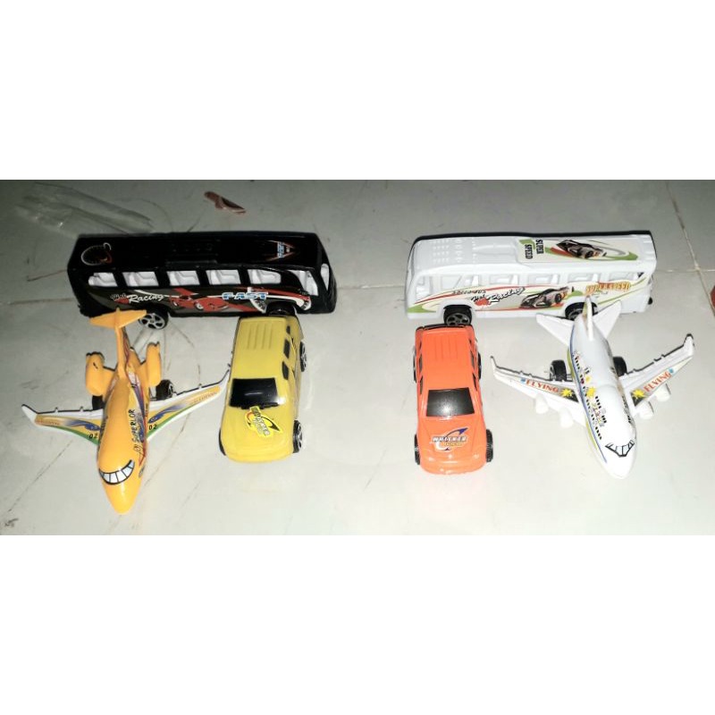 Sét 3 chiếc mô hình xe+máy bay+tàu bằng nhựa chạy chớn mini