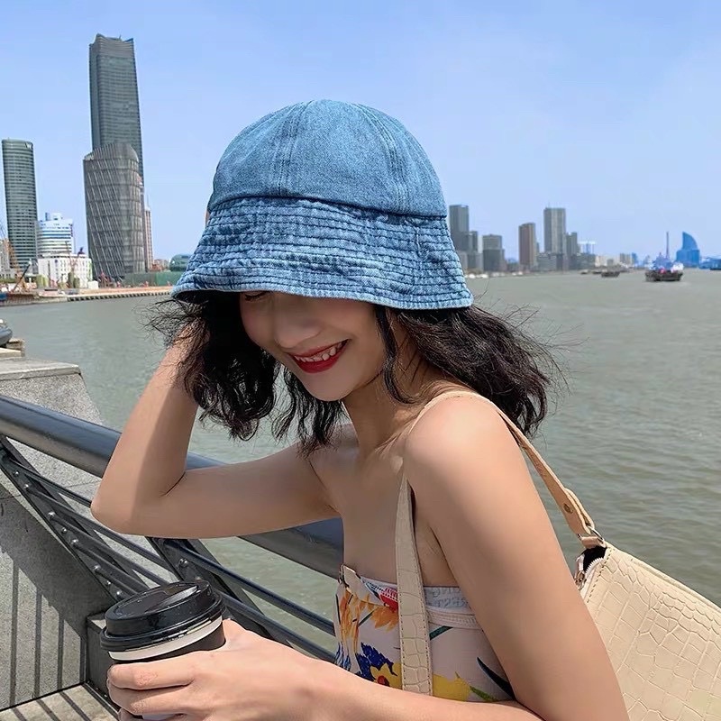 Mũ bucket denim thêu tên cho mẹ và bé