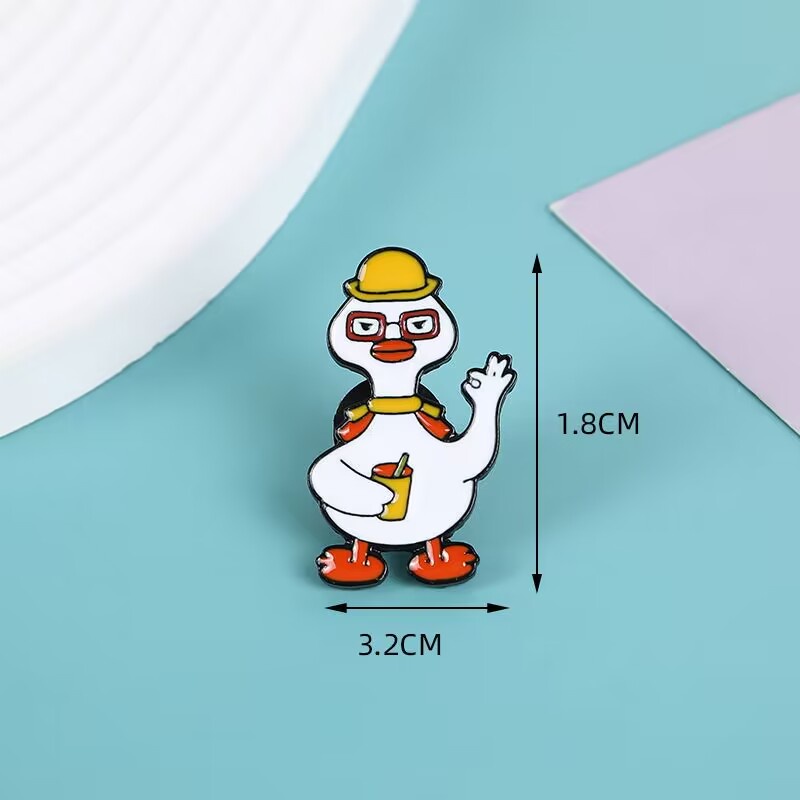 Huy Hiệu Cài Áo Hình Vịt Con Dễ Thương