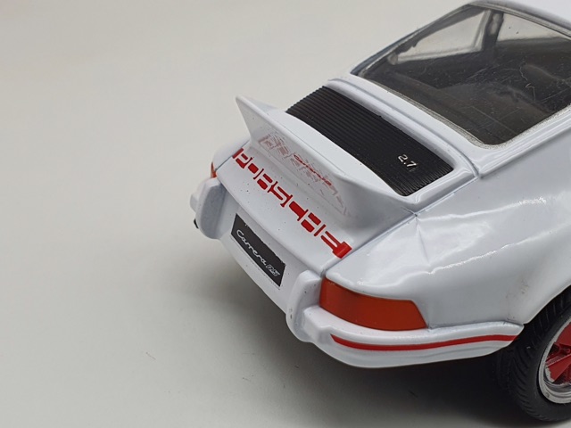 Xe Mô Hình Porsche 911 Carrera RS 2.7 1:36 Welly ( Trắng )