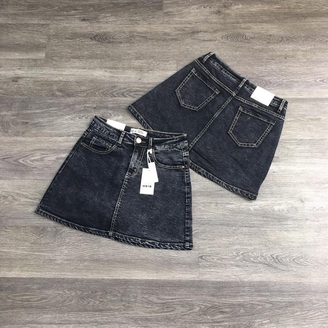 Chân váy denim nữ kèm quần muối tiêu | BigBuy360 - bigbuy360.vn