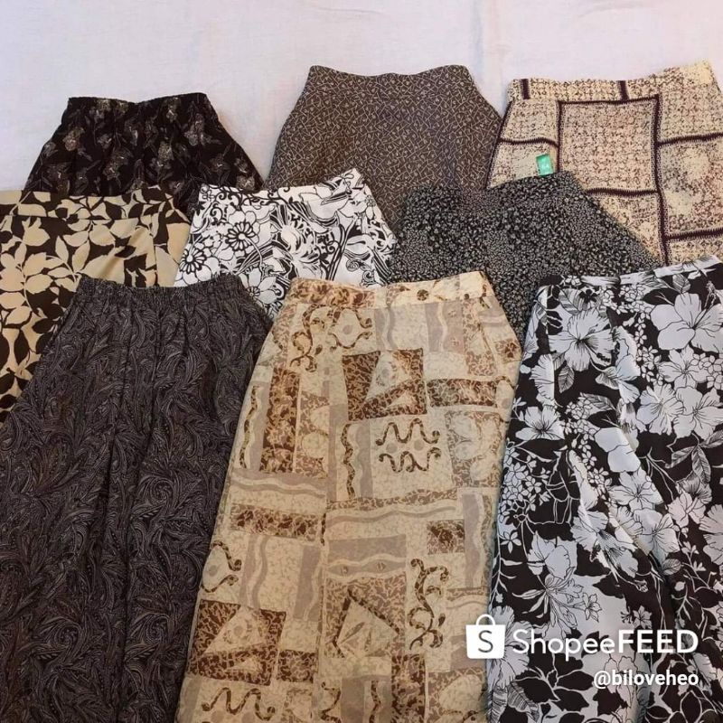 chân váy công sở 40k cho các nàng size S M L dành cho các nàng dưới 60kg, sản phẩm là hàng si tuyển 2hand của shop nhé 🥰