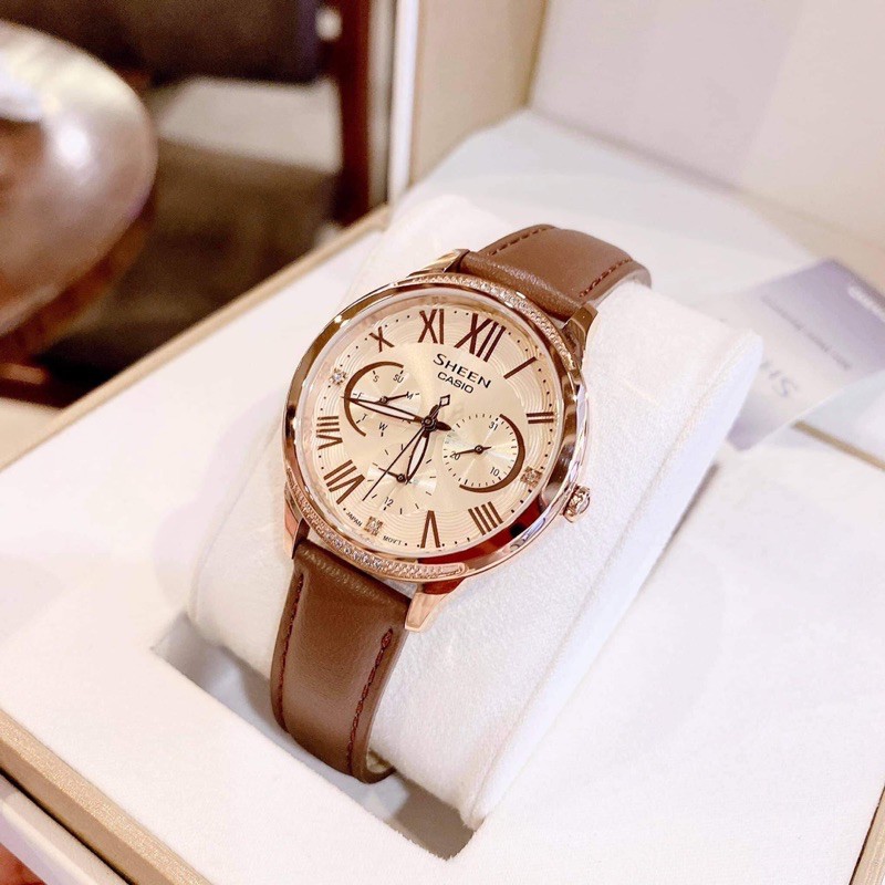đồng hồ nữ Casio .