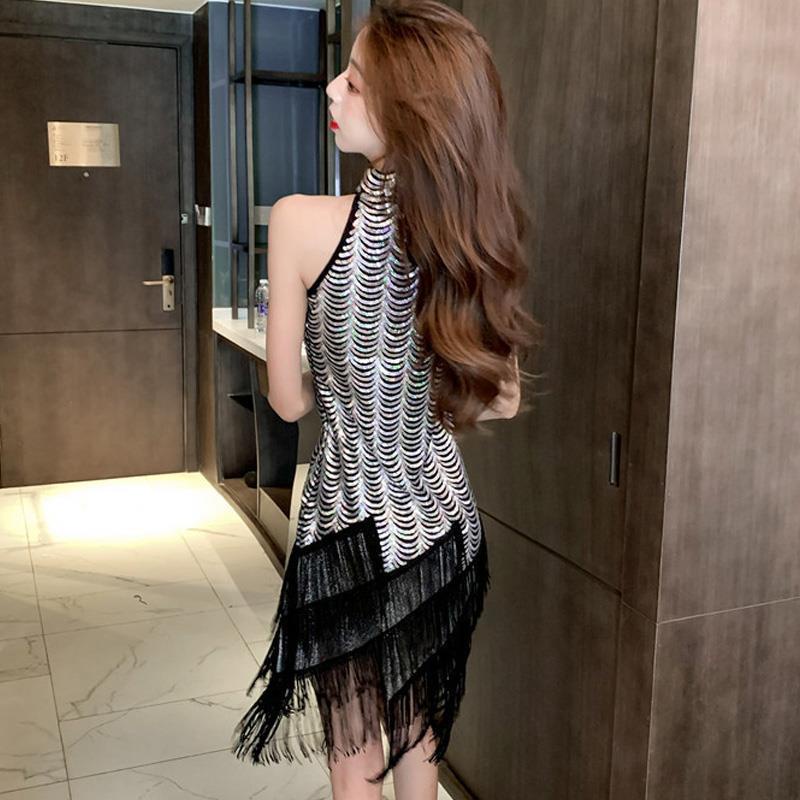 Đầm Dự Tiệc Đính Kim Sa Tua Rua Phong Cách Mới 2022 Cho Nữ