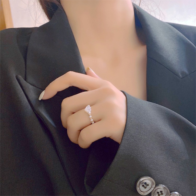 Nhẫn Đeo Tay Đính Ngọc Trai Thời Trang Hàn Quốc Sành Điệu
