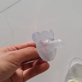 Thanh lý ti giả avent soothie 0-6m
