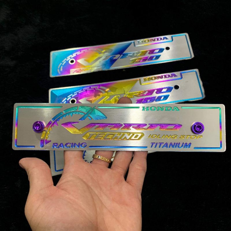 Bảng Tên Titan , Nhựa Cho Xe Vario Đời 2018 - 2019 - 2020 - 2021