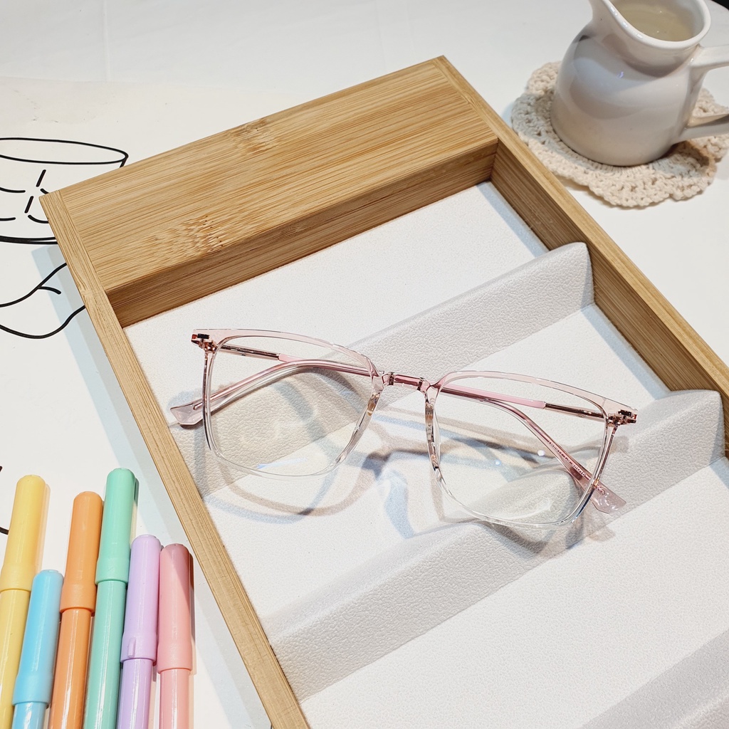 Gọng kính cận vuông sẵn tròng chống ánh sáng xanh 8L917B