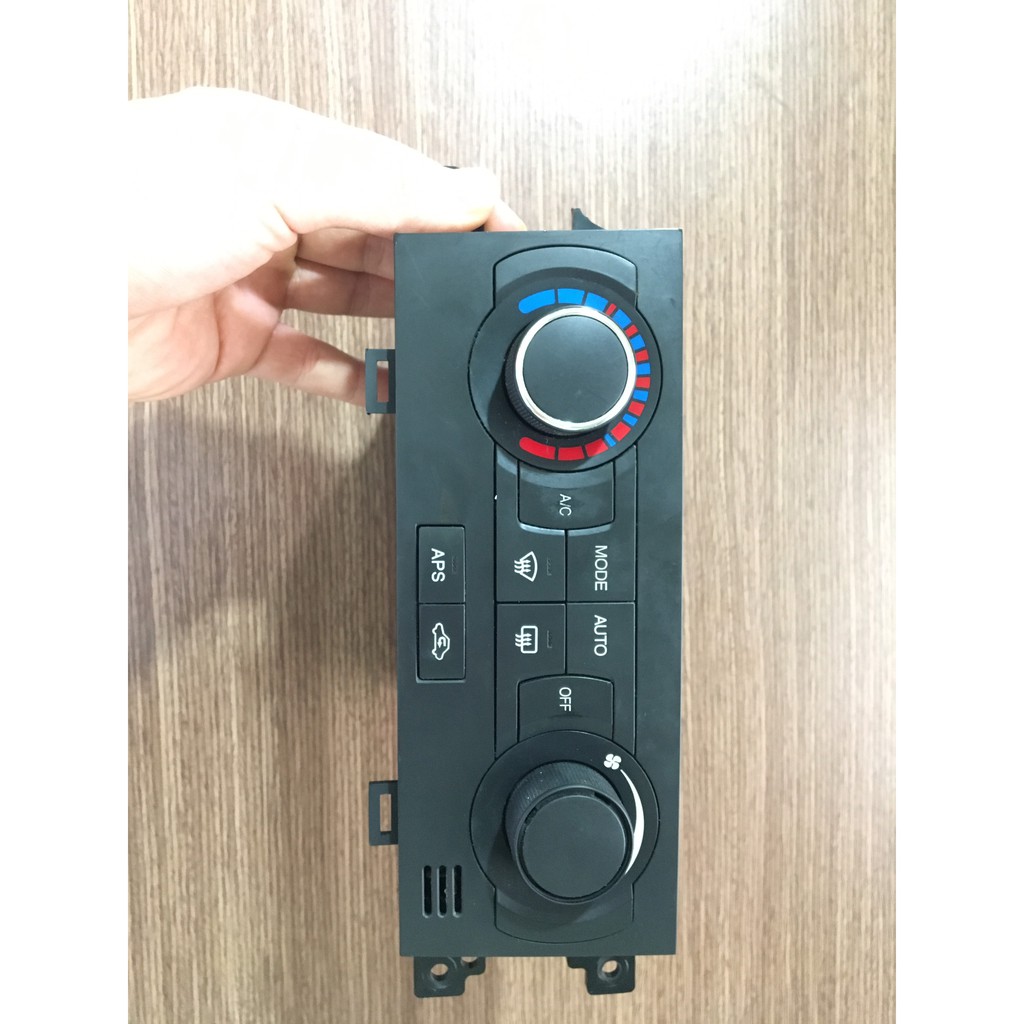 Hộp điều khiển điều hòa xe Captiva 2008