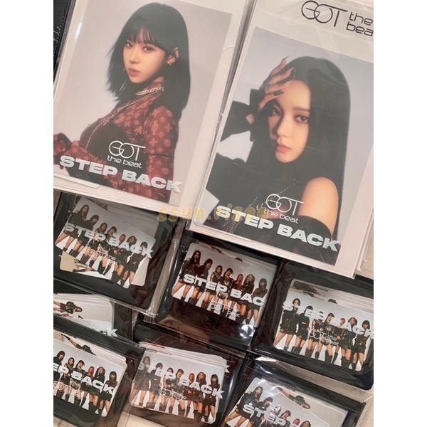 Bộ ảnh Step Back - nhóm GOT The Beat - set postcard hologram