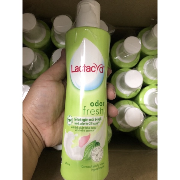 Dung Dịch Vệ Sinh Phụ Nữ Lactacyd 250Ml Date Mới
