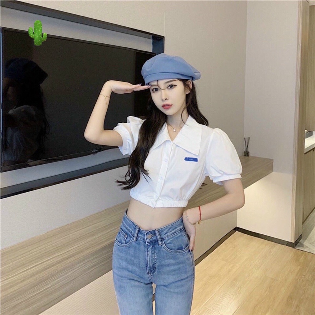 Áo sơ mi nữ croptop màu trắng tay bồng ngắn thêu logo chữ DENIM bo chun eo PC100