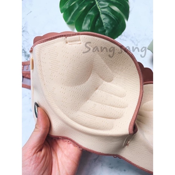 Áo lót cup ngực ren đệm bàn tay 906