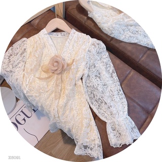 ÁO PEPLUM REN CỔ V